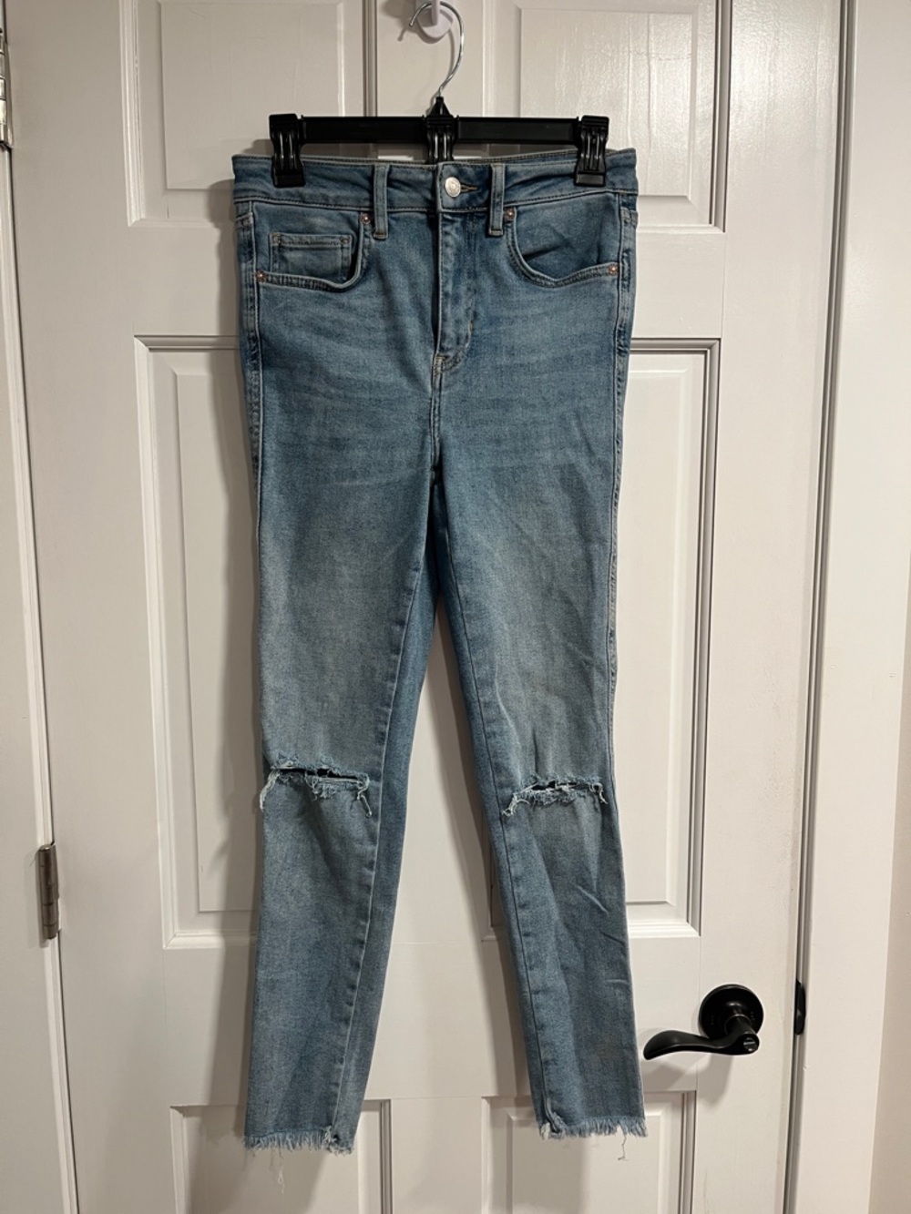We the Free Raw Hem Distressed High Rise Skinny Jeans Size 28